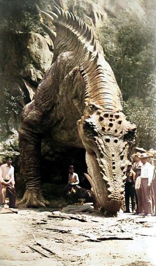 Shocking: Terrifying Evidence Reveals Humans Lived Alongside Mythical Beasts—Destroying Ancient Beliefs!