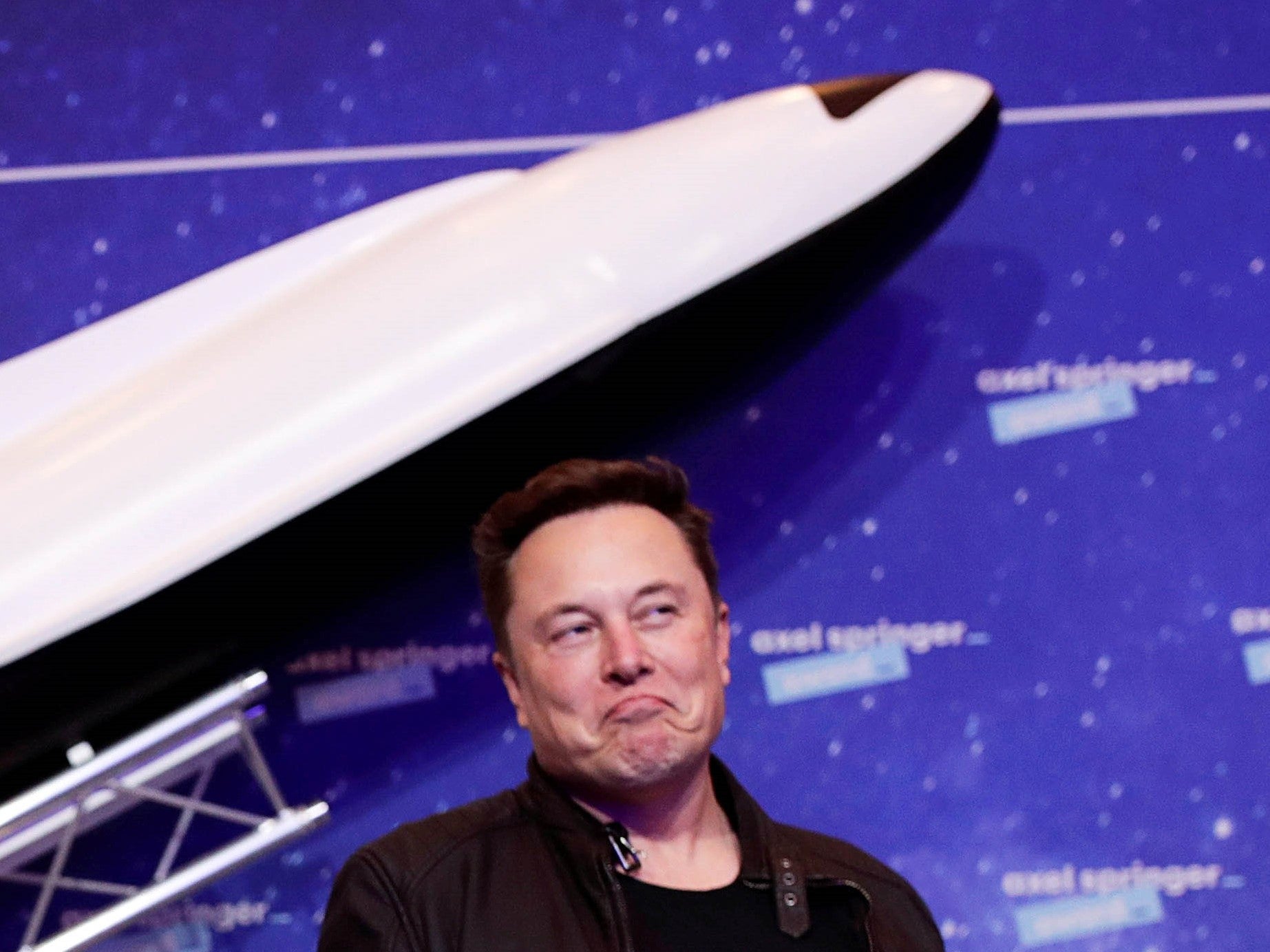 Elon Musk says SpaceX will go to Mars in two years, then humans in four | The Independent